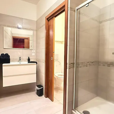 Le 7emeart-cinema Room-grand Ecran-netflix-centre *